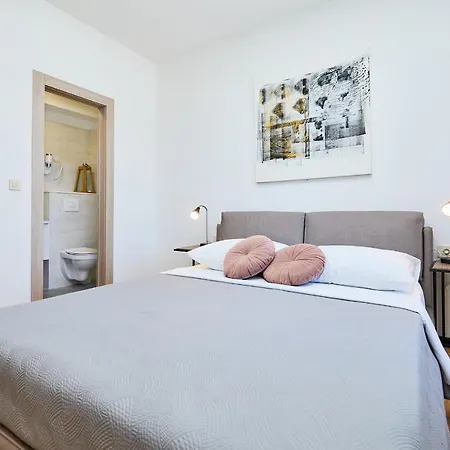 Boutique Garden Konukevi